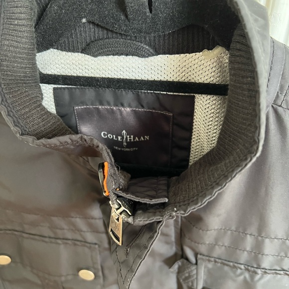 Cole Haan Windbreaker Jacket Mens Small Black with Orange accents - Picture 4 of 4